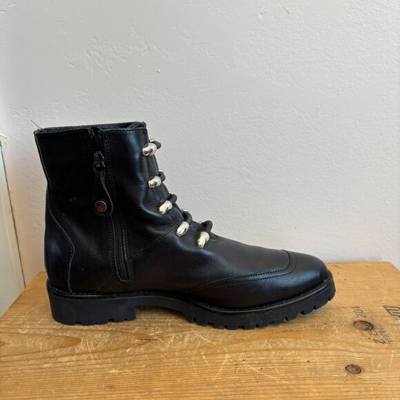 Fabianelli black leather ankle boots - Picture 2 of 9